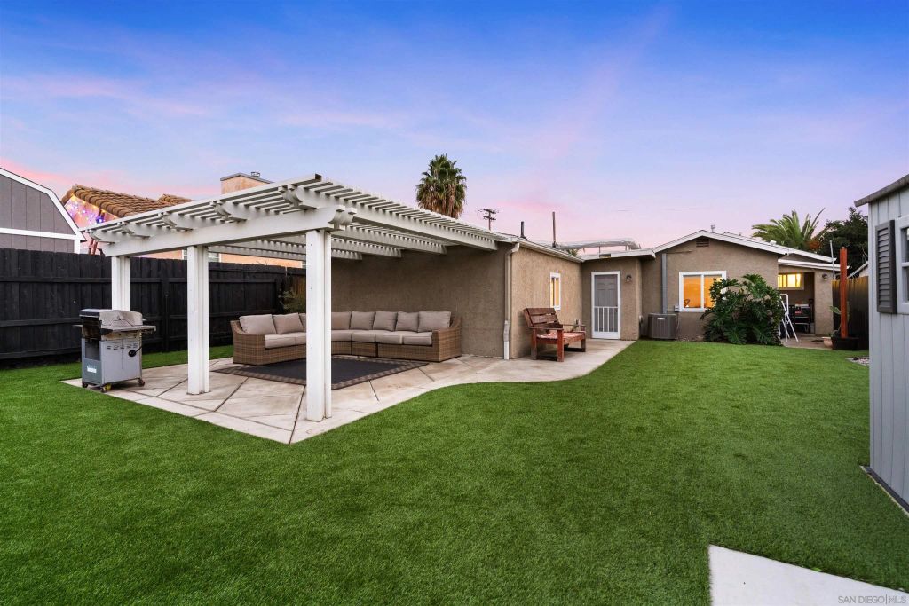 1204 Peach Ave, El Cajon, CA 92021