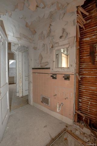 3307 Clairmount Street, Detroit, MI 48206