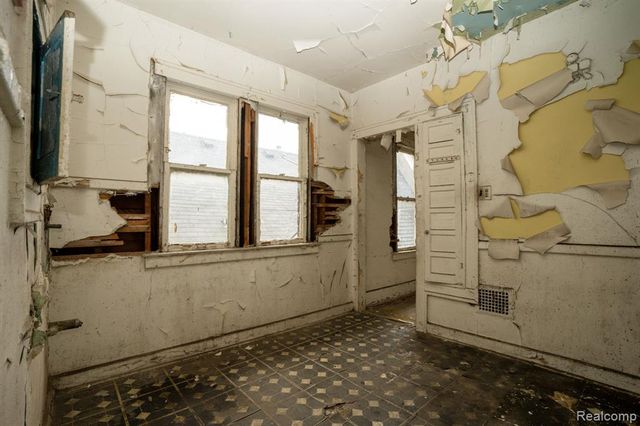 3307 Clairmount Street, Detroit, MI 48206