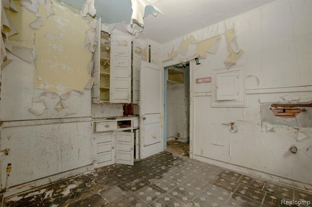 3307 Clairmount Street, Detroit, MI 48206