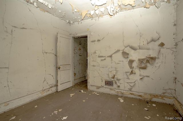 3307 Clairmount Street, Detroit, MI 48206