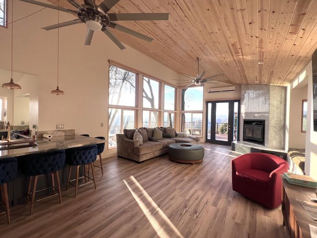 51571 Coyote Ridge Road, Oakhurst, CA 93644