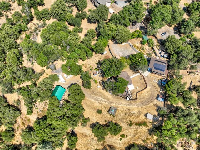 51571 Coyote Ridge Road, Oakhurst, CA 93644