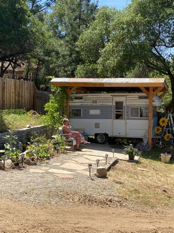 51571 Coyote Ridge Road, Oakhurst, CA 93644