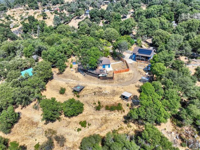 51571 Coyote Ridge Road, Oakhurst, CA 93644
