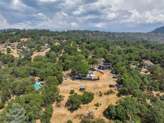 51571 Coyote Ridge Road, Oakhurst, CA 93644