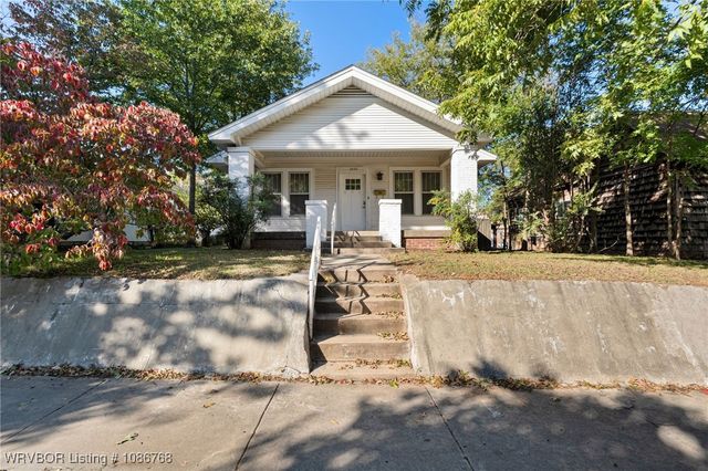 1020 S 16th Street, Fort Smith, AR 72901