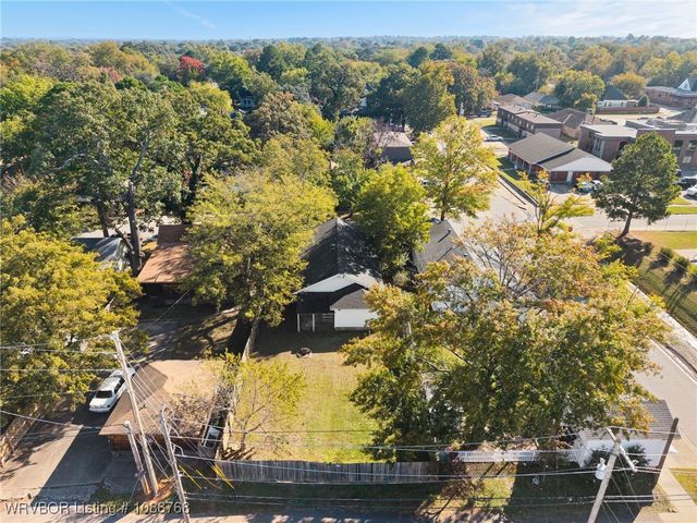 1020 S 16th Street, Fort Smith, AR 72901