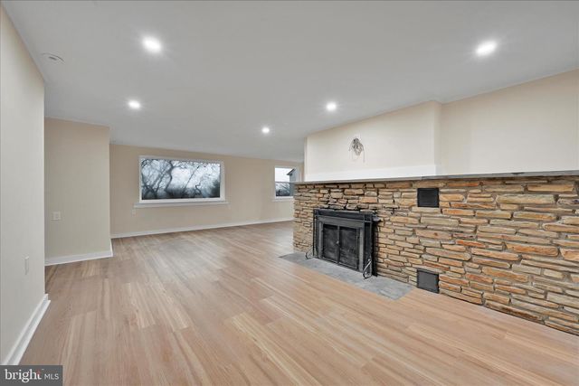 1135 GROVANIA AVE, Abington, PA 19001