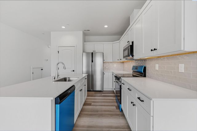 4509 Road 114, Pasco, WA 99301