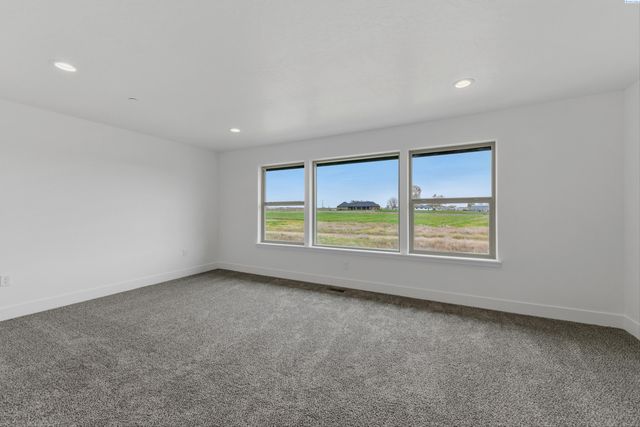 4509 Road 114, Pasco, WA 99301