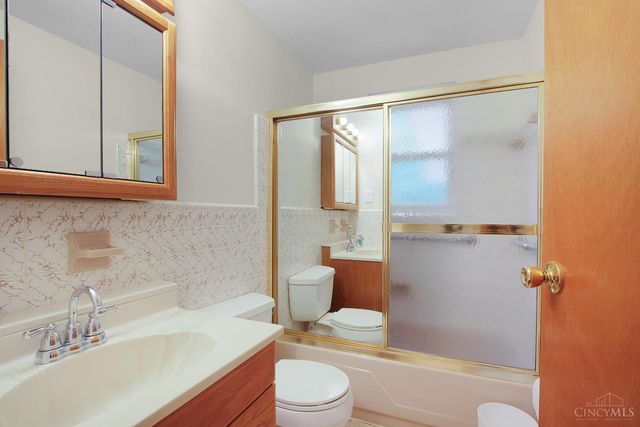 9046 W Saxton, West Chester, OH 45069