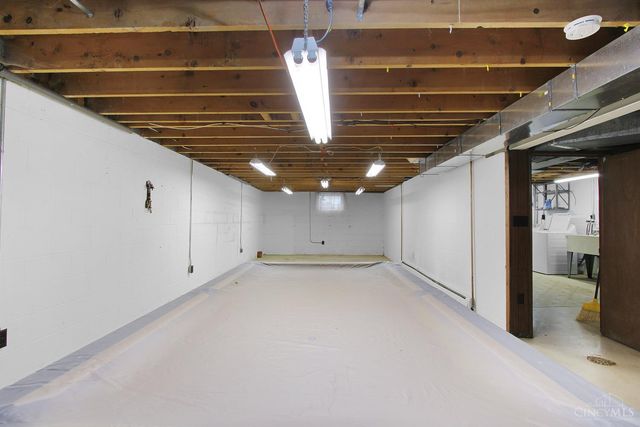 9046 W Saxton, West Chester, OH 45069