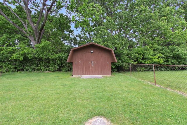 9046 W Saxton, West Chester, OH 45069