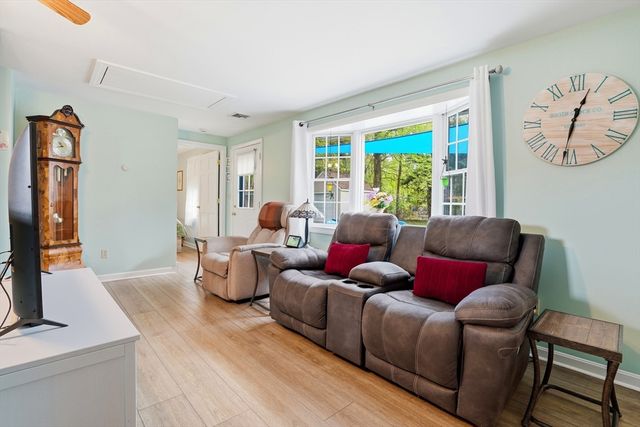 36 Blanchard Ter, Abington, MA 02351