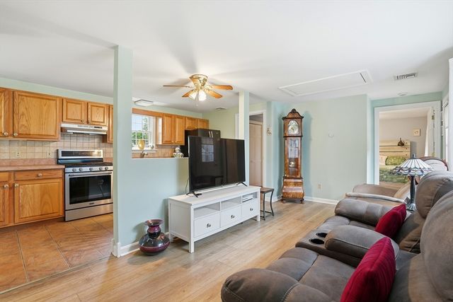 36 Blanchard Ter, Abington, MA 02351