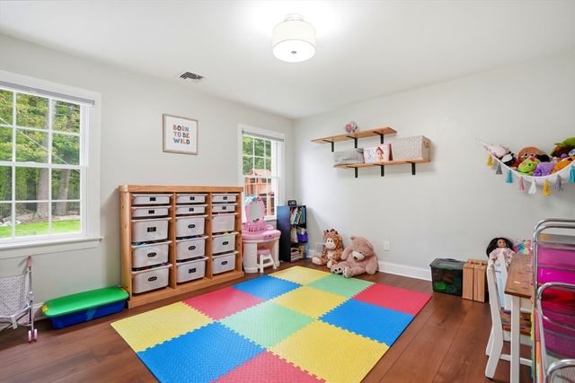 36 Blanchard Ter, Abington, MA 02351