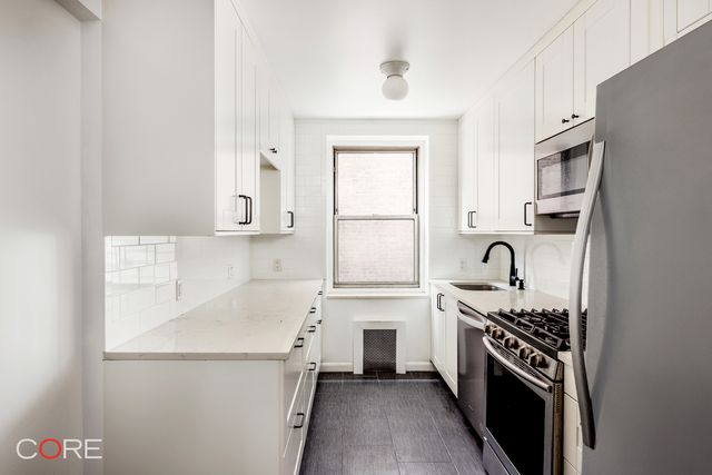 7610 34th Ave Apt 3B, New York City, NY 11372