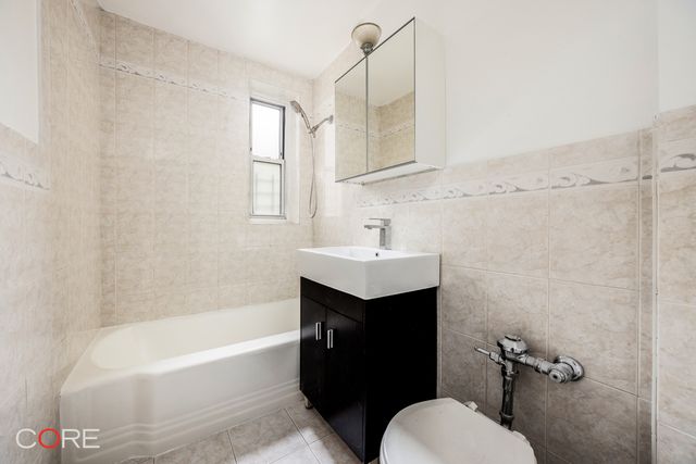 7610 34th Ave Apt 3B, New York City, NY 11372