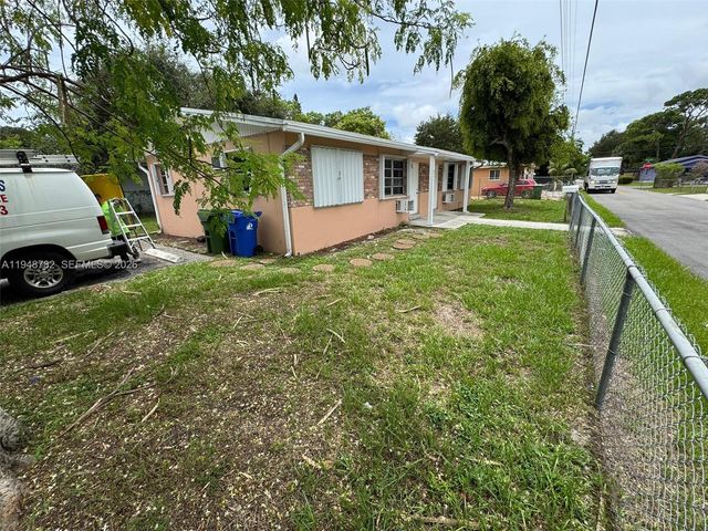 844 NW 18th Ave, Fort Lauderdale, FL 33311