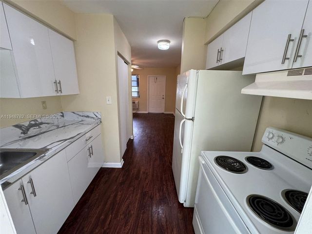 844 NW 18th Ave, Fort Lauderdale, FL 33311