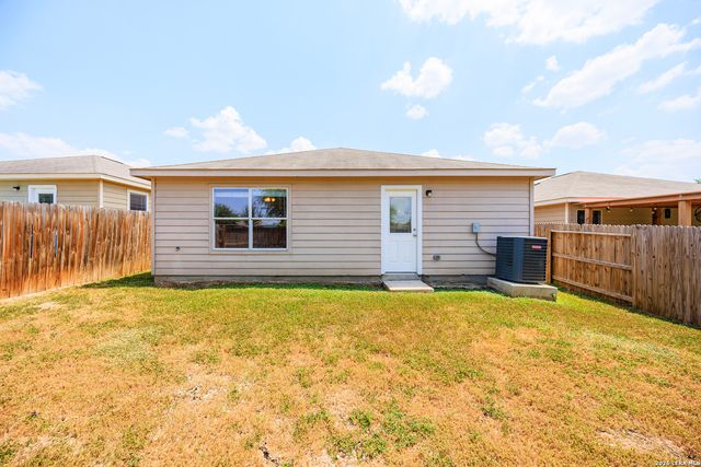 11235 Pecan Cyn, San Antonio, TX 78252