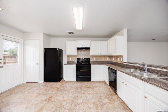 11235 Pecan Cyn, San Antonio, TX 78252