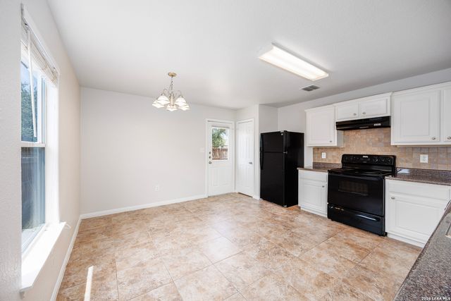 11235 Pecan Cyn, San Antonio, TX 78252