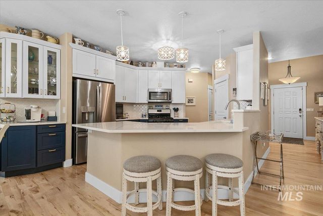 2264 E Comisky St, Meridian, ID 83646