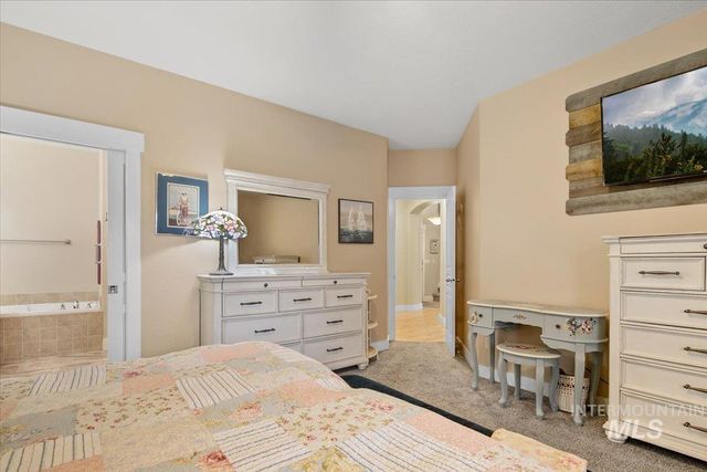 2264 E Comisky St, Meridian, ID 83646