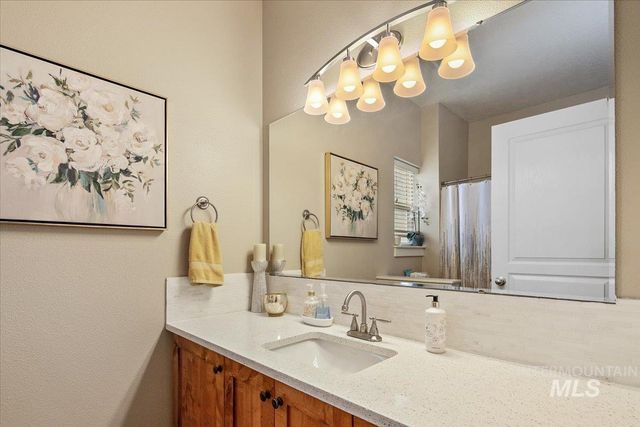 2264 E Comisky St, Meridian, ID 83646