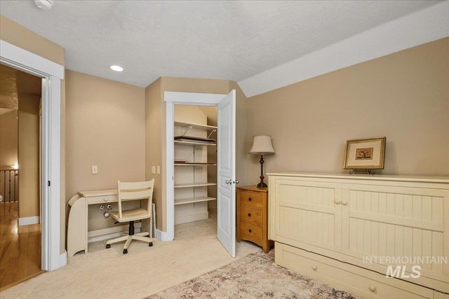 2264 E Comisky St, Meridian, ID 83646