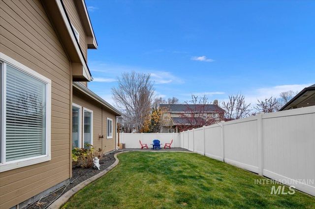 2264 E Comisky St, Meridian, ID 83646