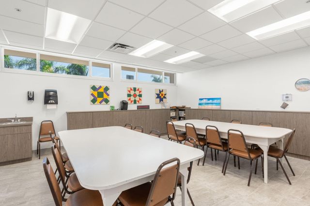 740 W Horizons W W 203, Boynton Beach, FL 33435