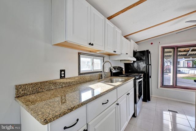 206 5TH ST, Lothian, MD 20711