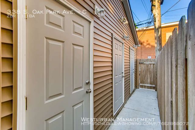 338 S Oak Park Avenue C, Oak Park, IL 60302