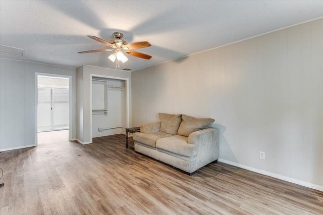 6345 N Tarrytown St., Park City, KS 67219