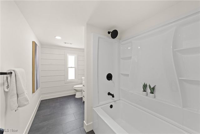 3350 Fairhill Drive, Rocky River, OH 44116