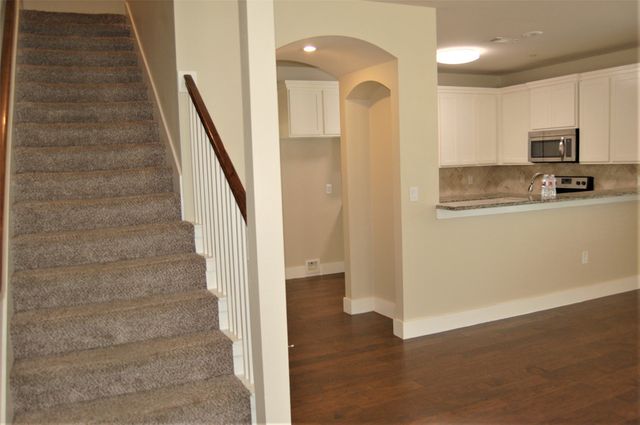 213 Lily Lane, Lewisville, TX 75057