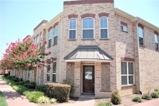 213 Lily Lane, Lewisville, TX 75057