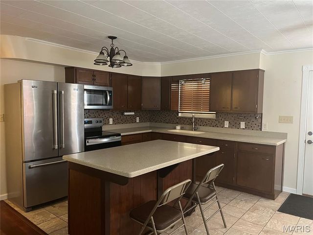 6428 Kathy Drive, High Ridge, MO 63049