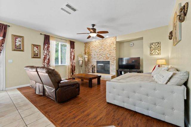 11866 Rubilite Way, Rancho Cordova, CA 95742
