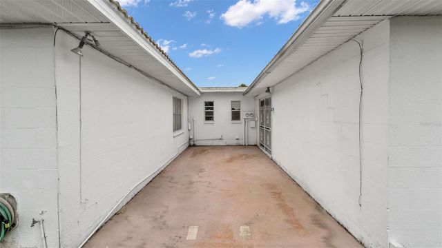 404 CAMEO DRIVE, Lakeland, FL 33803