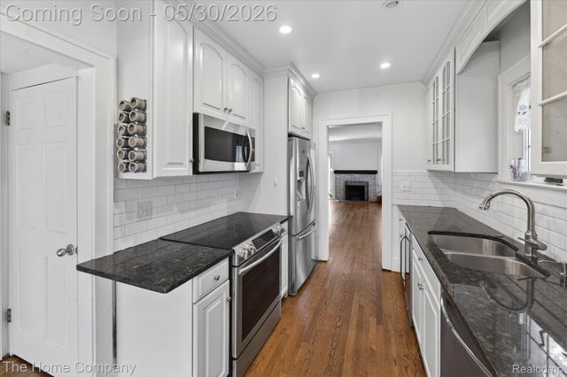 307 N Connecticut Avenue, Royal Oak, MI 48067