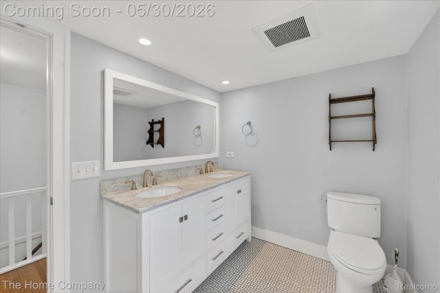 307 N Connecticut Avenue, Royal Oak, MI 48067