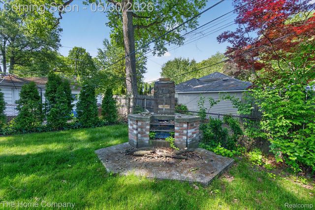 307 N Connecticut Avenue, Royal Oak, MI 48067
