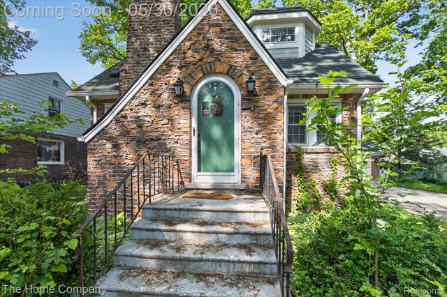 307 N Connecticut Avenue, Royal Oak, MI 48067