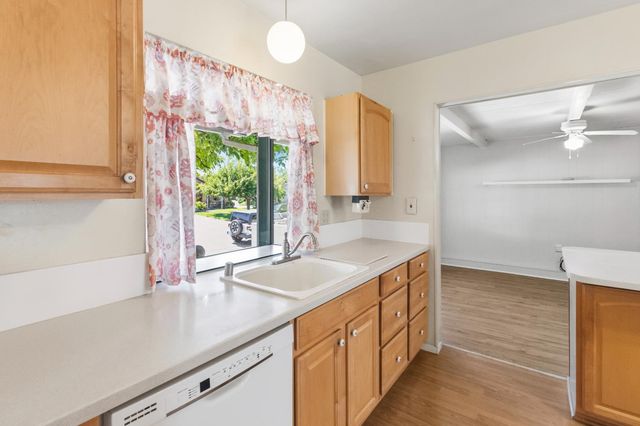 7028 Bismarck Dr, North Highlands, CA 95660