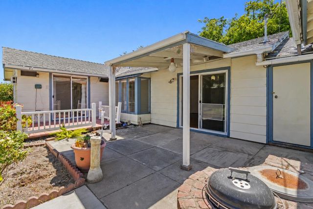 7028 Bismarck Dr, North Highlands, CA 95660