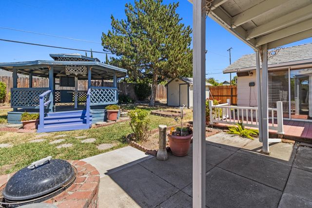 7028 Bismarck Dr, North Highlands, CA 95660
